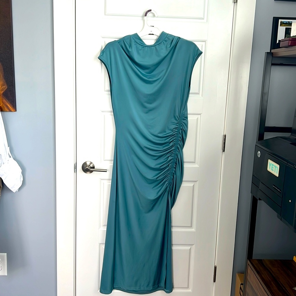 Stunning teal dress